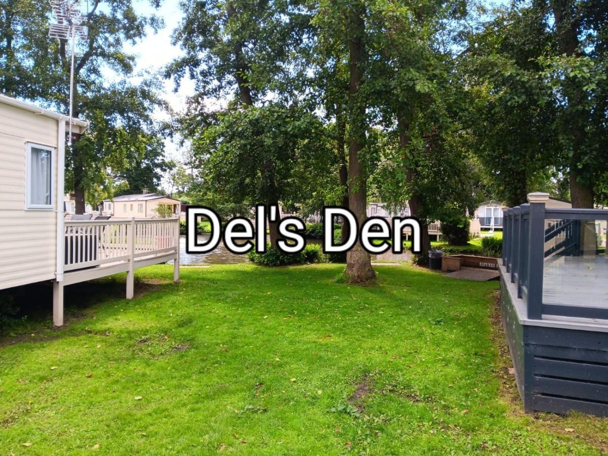 Del'S Den Lakeside Weeley Bridge ภายนอก รูปภาพ